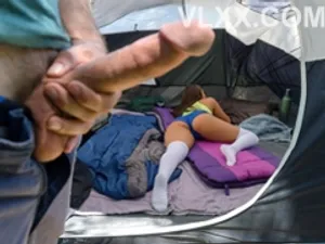 đi cắm trại chung, nam thanh niên phang vợ yêu ông cục thịt xóm